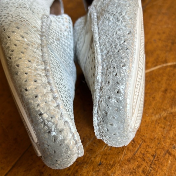 Johnston and Murphy silver and cream penny loafers size 10 - Picture 6 of 15